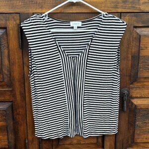 Evereve - Black & White Top - Size Medium